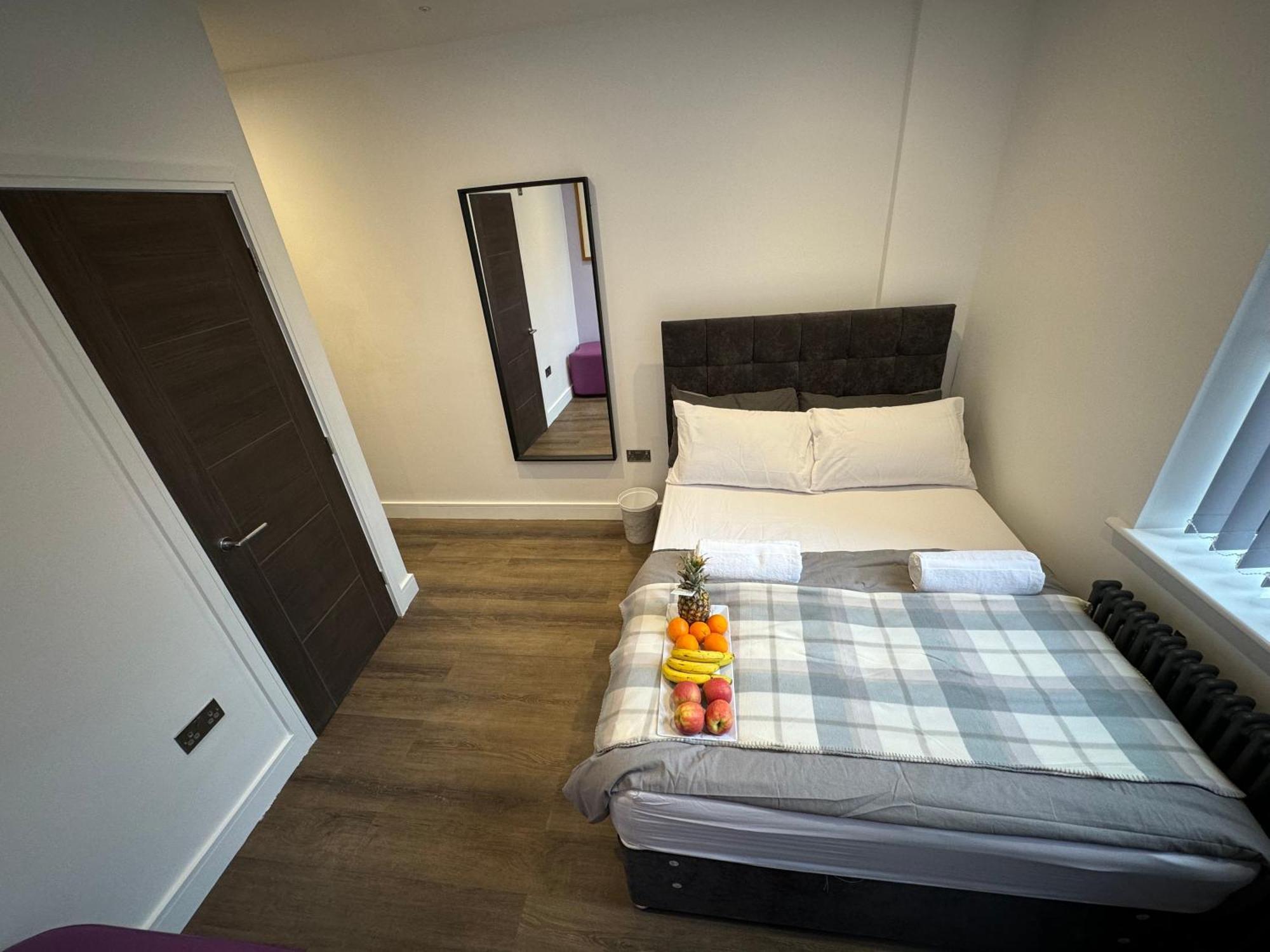 Southgate Luxury Apartments Elland Exterior foto